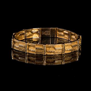 ARMBAND, 18K guld. Björn Weckström, Lapponia 1972. Vikt ca 28,7 g.
