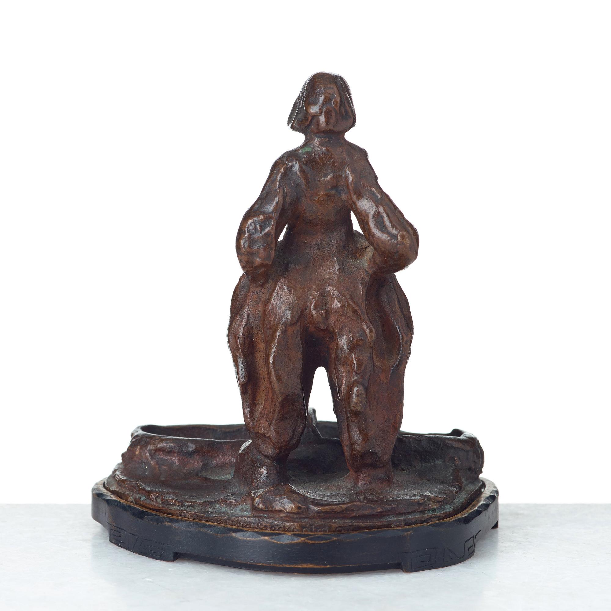 CARL MILLES, skulptur, "Holländsk fiskargubbe" (salt- och pepparkar).