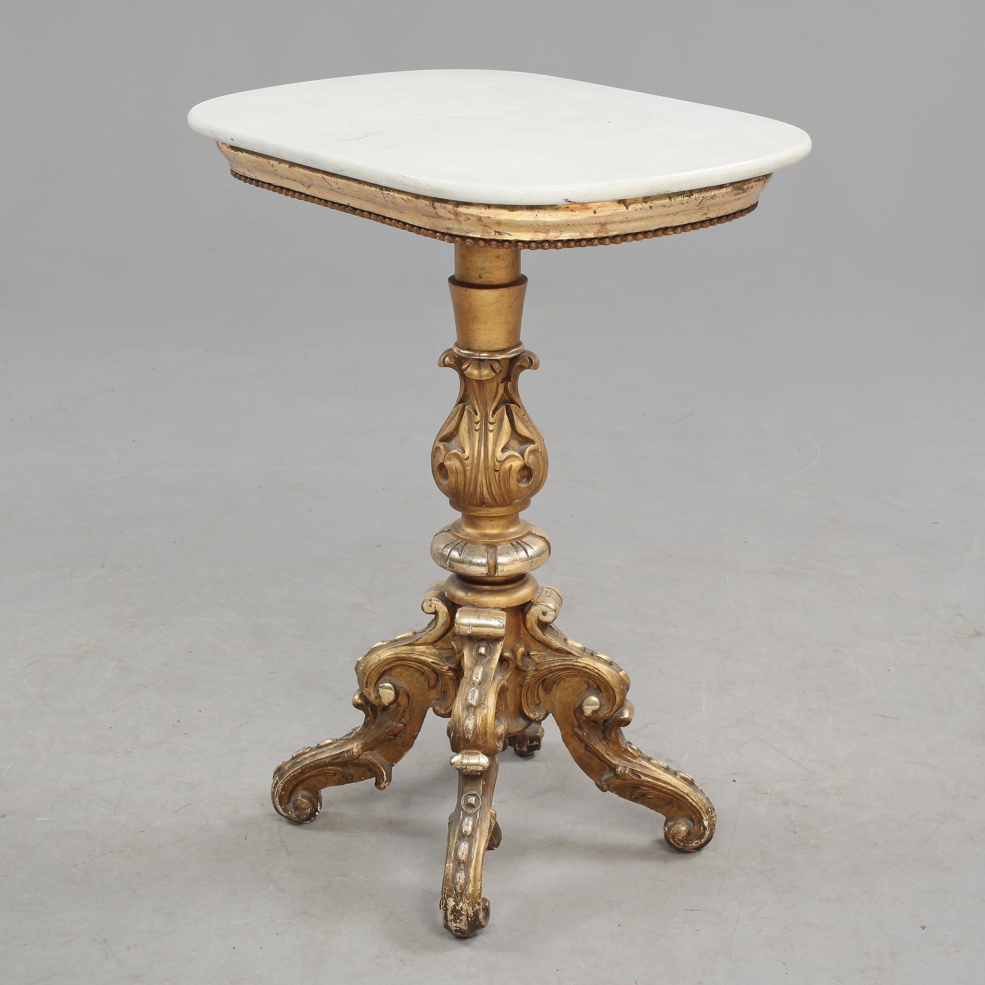 PELARBORD, rokokostil, 1900-talets första del.