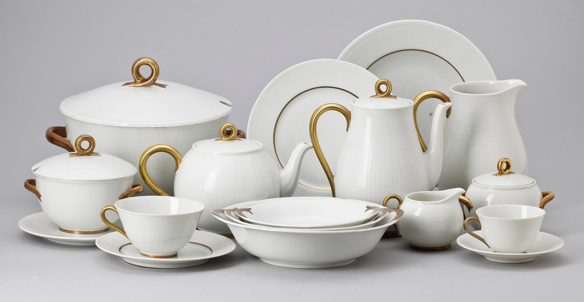 MATSERVIS, 87 delar, porslin, Rörstrand, "Nationalservisen". Louise Adelborg.