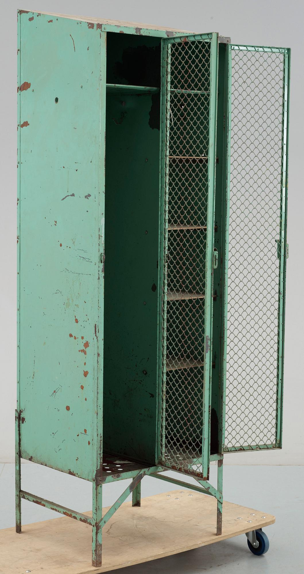 INDUSTRISKÅP, 1900-talets mitt.