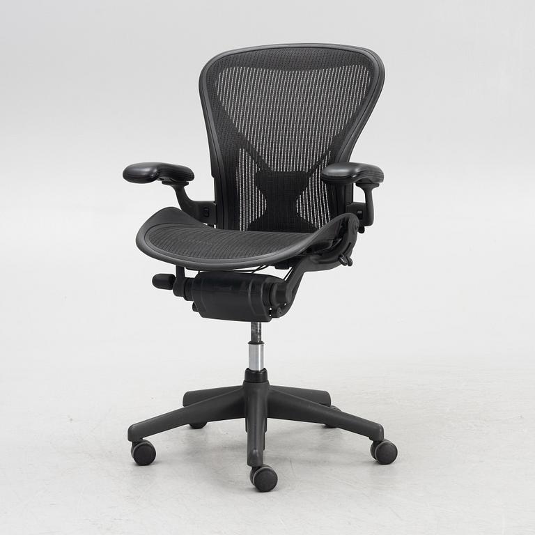 Don Chadwick/Bill Stumpf, desk chair, "Aeron", Herman Miller.