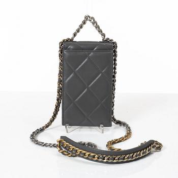 Chanel, bag/mobile bag, 2022-2023.