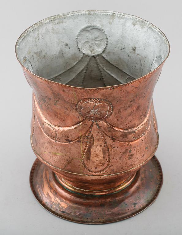 CHAMPAGNEKYLARE, koppar, 1900-talets första hälft.