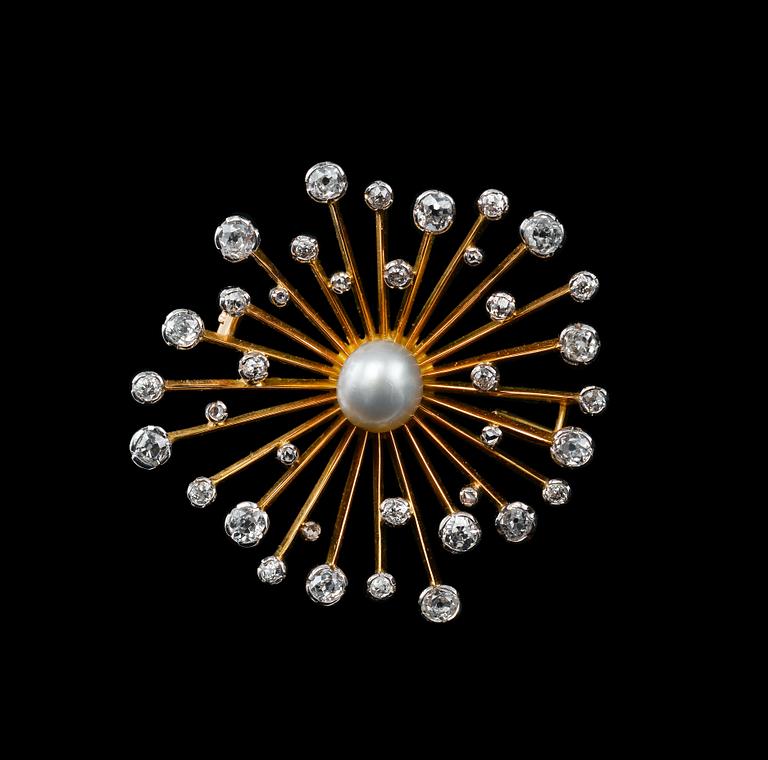 A BROOCH, 18K gold, old cut diamonds c. 1,5 ct. A. Tillander 1963. Weight 16,8 g.