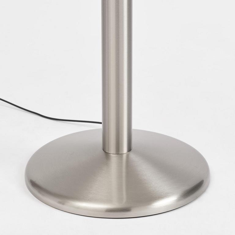 Pietro Chiesa, a "Luminator" floor lamp, Fontana Arte, Italy, 2018.