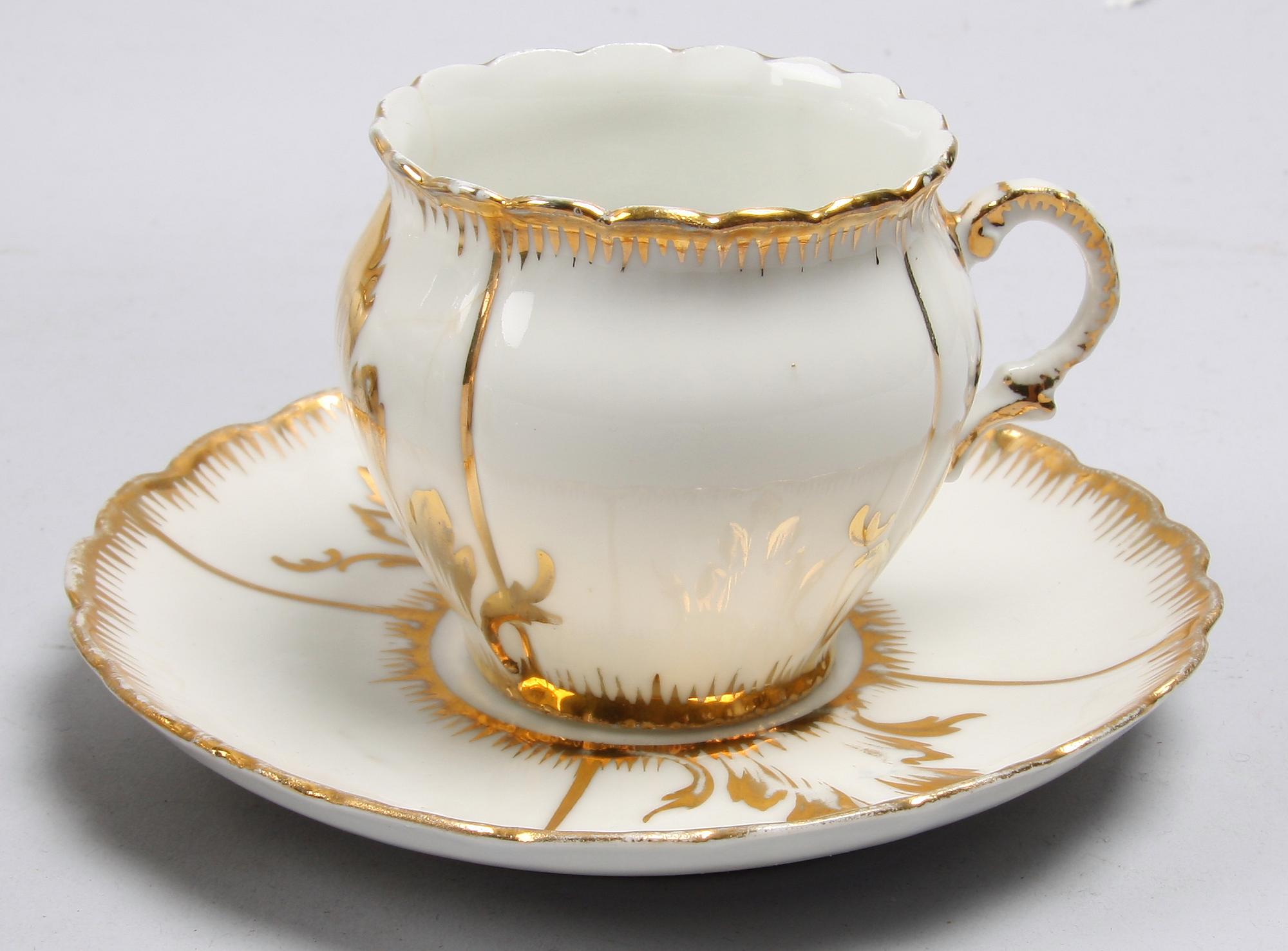 KAFFESERVIS, tot 24 delar, porslin, nyrokoko, sekelskiftet 1800/1900.