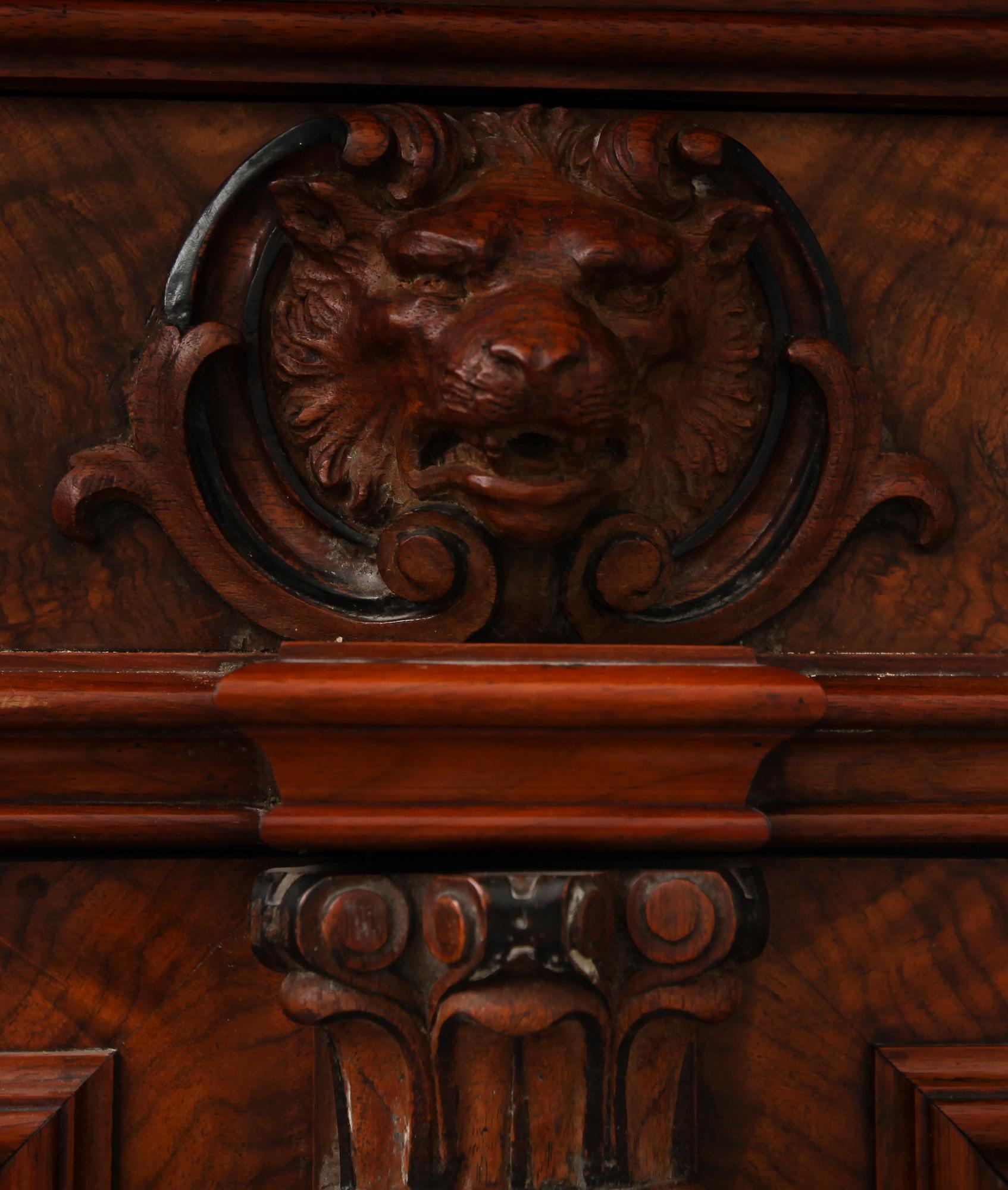 BOKSKÅP, 1800-talets andra hälft.