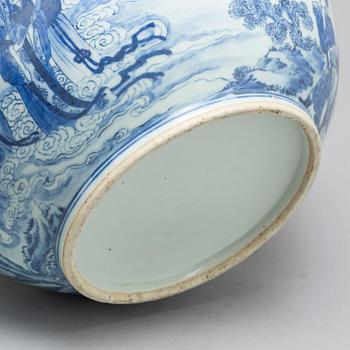 A large Chinese blue and white punch bowl, 20th century.