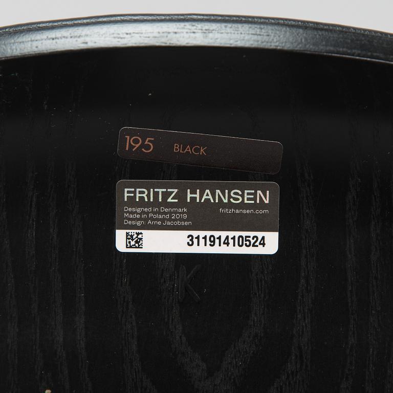Arne Jacobsen, a set of five 'Sjuan' chairs for Fritz Hansen, Denmark.