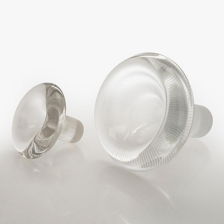 Tapio Wirkkala, vaser, 2, st, modell 3552, "Sopp" signerade Tapio Wirkkala, Iittala -57 och Tapio Wirkkala Iittala.