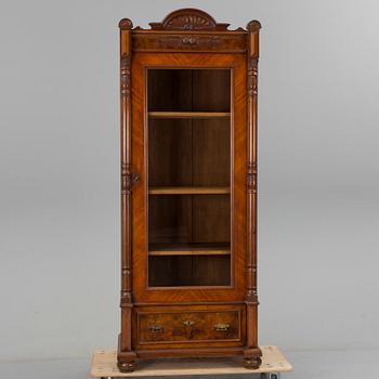 VITRINSKÅP, nyrenässans, sent 1800-tal.