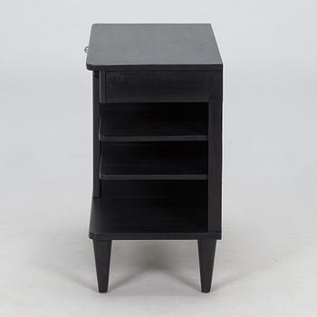 A 1950s 'Pertti' radio table, model 3205, Asko, Finland. Design year 1948.