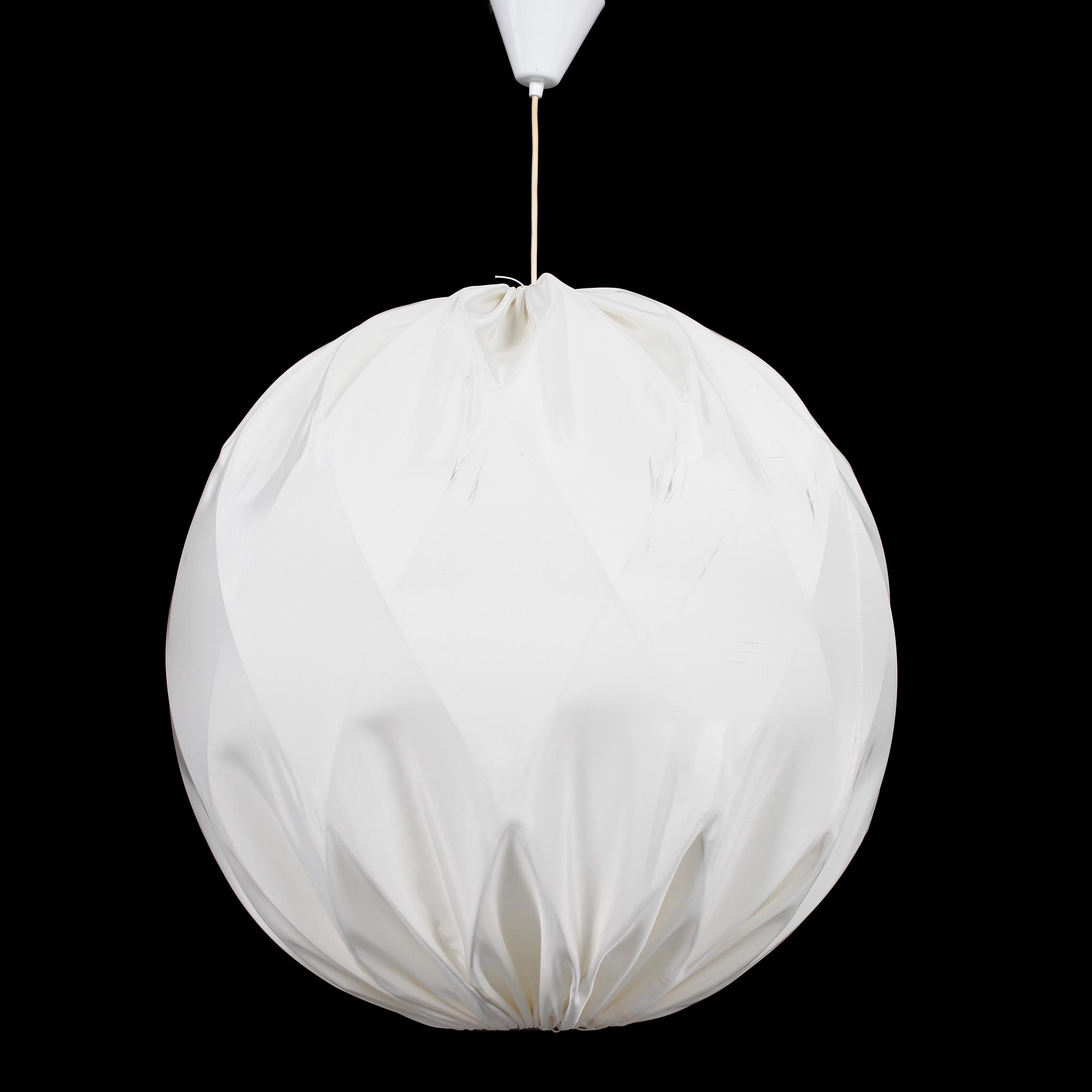 TAKLAMPA, "Pia", Thore Ahlsén, 1900-talets andra hälft. Höjd ca 70 cm.