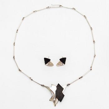 Zoltan Popovits, a sterling silver and ebony necklace and earrings, Lapponia 1985.