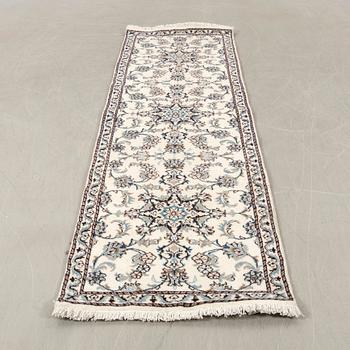 Nain carpet gallery size approximately 298x80 cm.