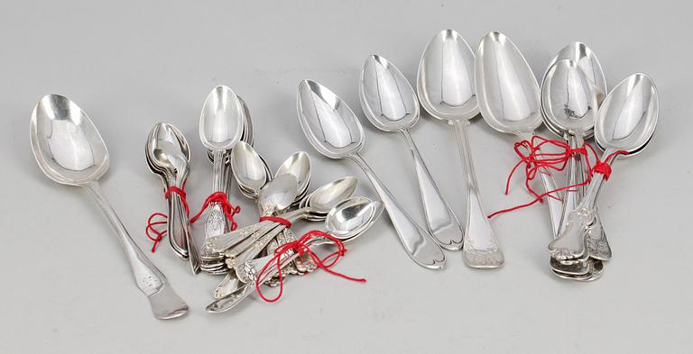 SKEDAR, 35 st, silver, 1700-1900-tal, bla Fagerberg och GAB, tot. vikt ca 862 gram.