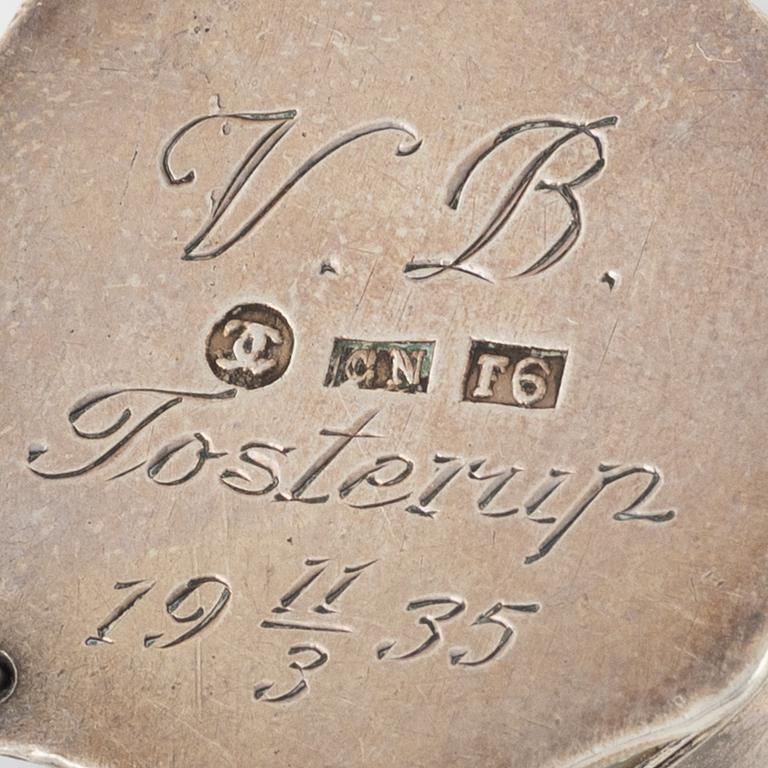Dosor 2 st, silver, bl a Carl Neuendorff d.y., Karlskrona 1884.