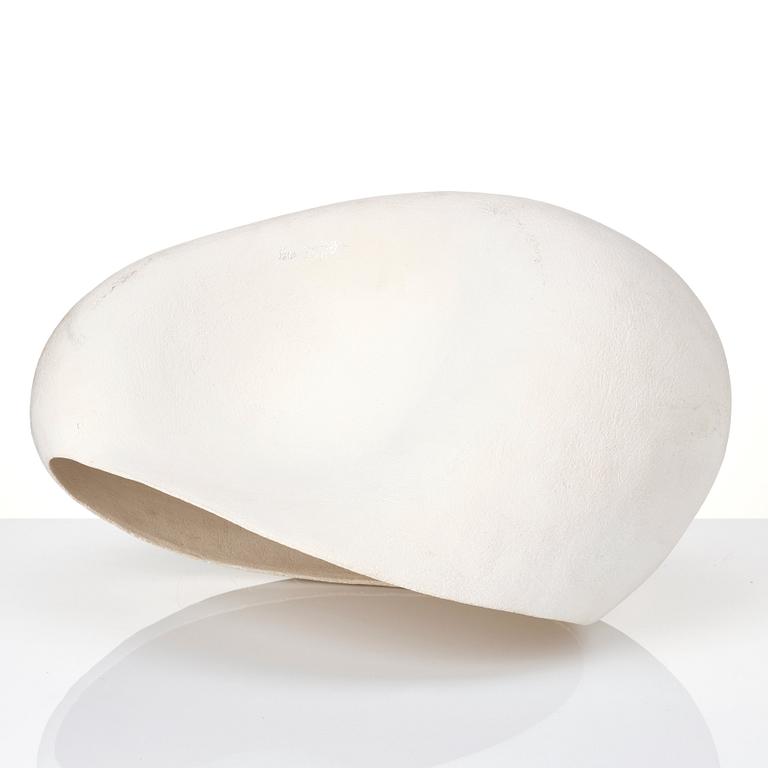 Eva Hild, a white stoneware sculpture, Sparsör, Sweden 1999.