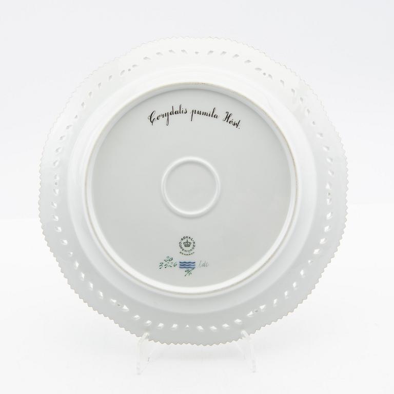 Plate Flora Danica Royal Copenhagen Denmark porcelain.