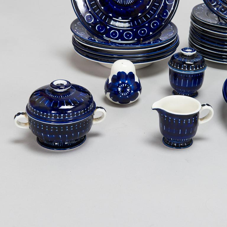 Ulla Procopé, a 48-piece 'Valencia' porcelain dinnerware set for Arabia.