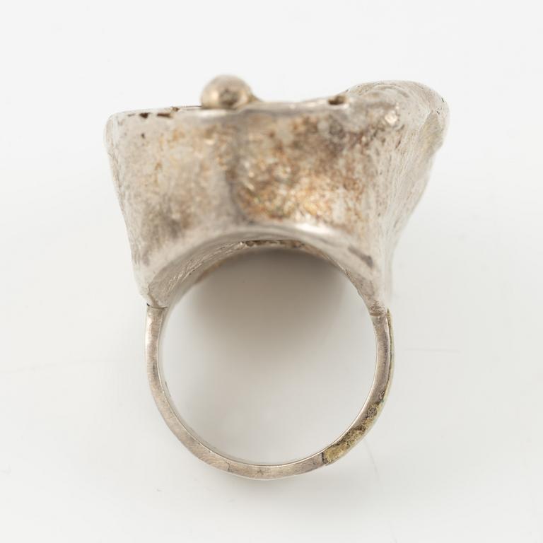 Lars Arby, four rings, sterling silver and agate, Gothenburg 1967, 1968 and 1976.