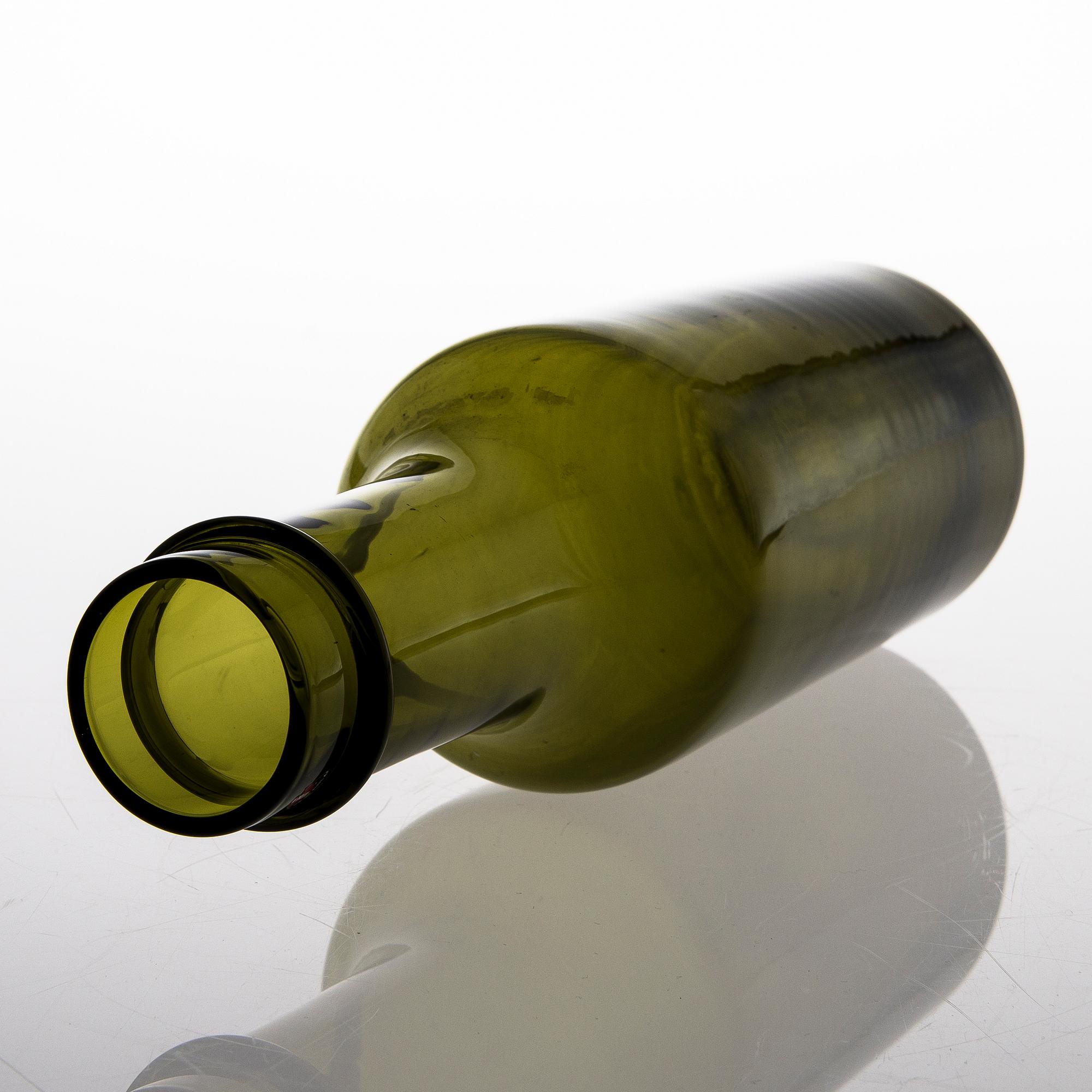 A 1960s Glass Bottle, signed Tapio Wirkkala 2507. Iittala, in production 1959-1968.