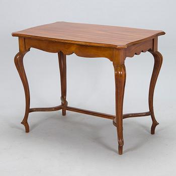 An eight piece Art Nouveau lounge suite in mahogany, Belgium/Netherlands, early 20th century.