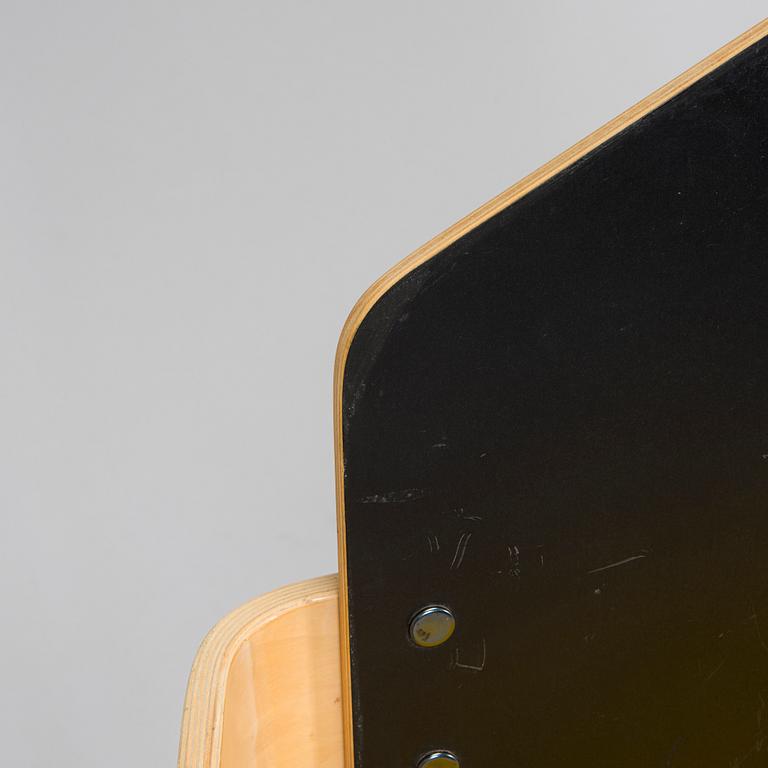 Yrjö Kukkapuro, tuoli, "Vino", Avarte 1980-luku, signeerattu Yrjö Kukkapuro -83.