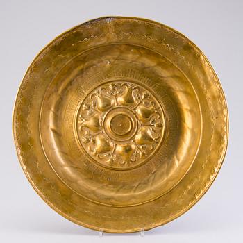 ALMS DISH, brass, Germany 16th/17th century.