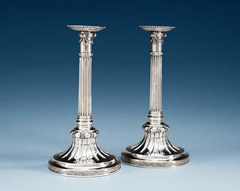 829. A PAIR OF SWEDISH SILVER CANDLESTICKS, Makers mark of Lars Hessling, Linköping 1784.