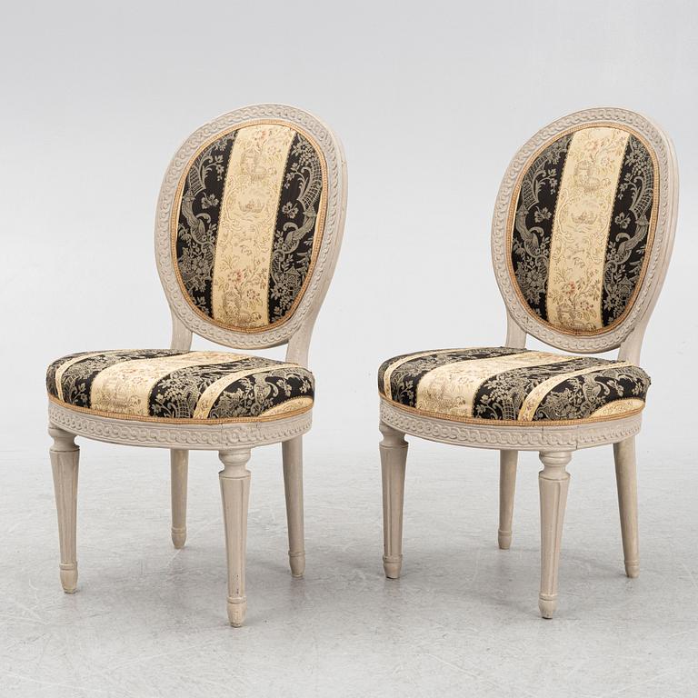 A pair of Gustavian chairs, around 1800.