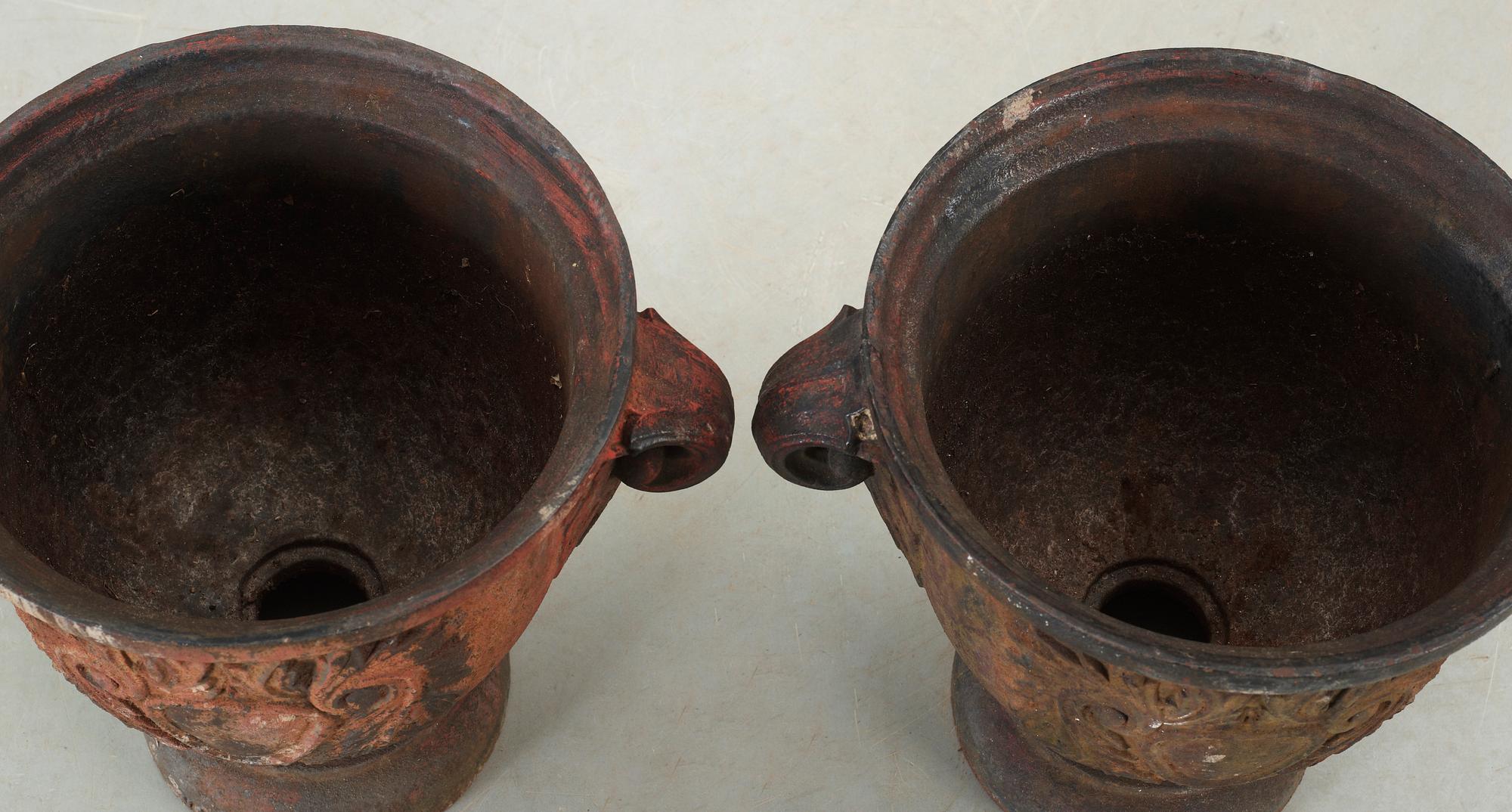 YTTERFODER, ett par, Svartmålat gjutjärn, Barockstil, Vattholma bruk, 1800-tal.