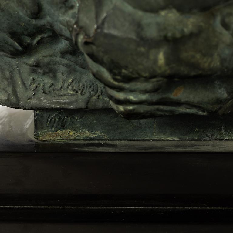 Gudmar Olovson, sculpture. Signed. Numbered. Foundry mark. Bronze, total height 40 cm, length 25 cm.