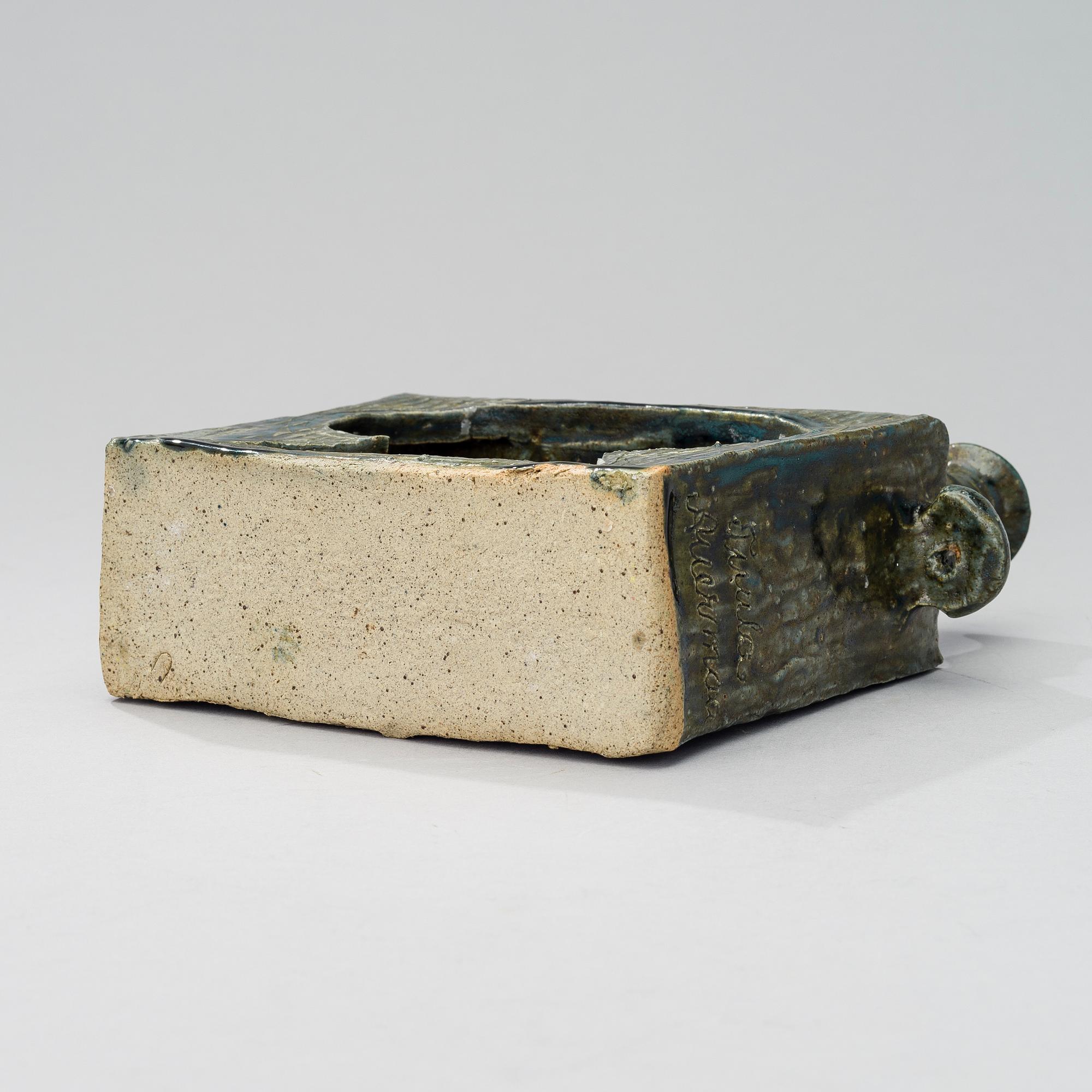 A CERMIC CANDLESTICK BY TUULA AUERMAA, signed. - Bukowskis