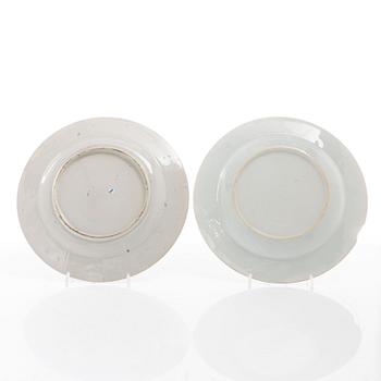 Tallrikar, fyra stycken, porslin, Qingdynastin, Yongzheng (1723-35).