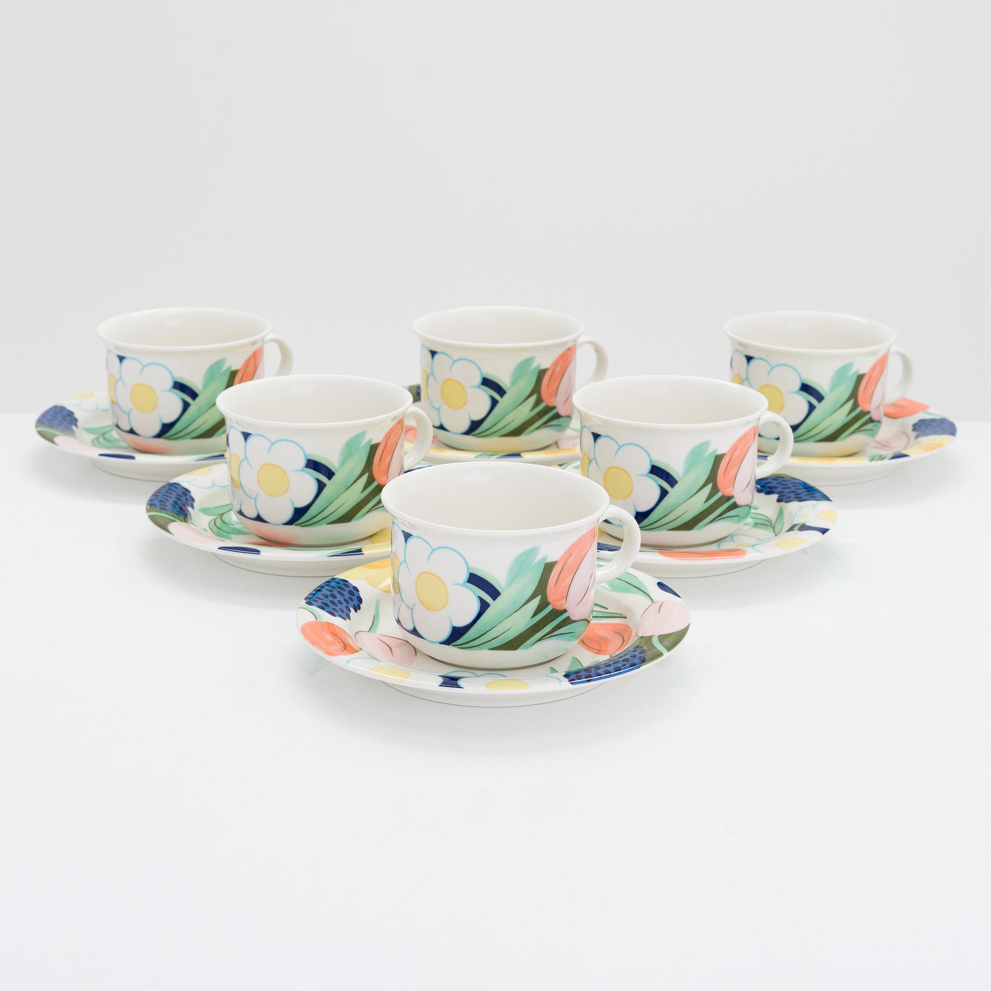 Inkeri Leivo and Dorrit von Fieandt, a 32-piece 'Arctica Poetica' porcelain tableware set, Arabia 1990s.