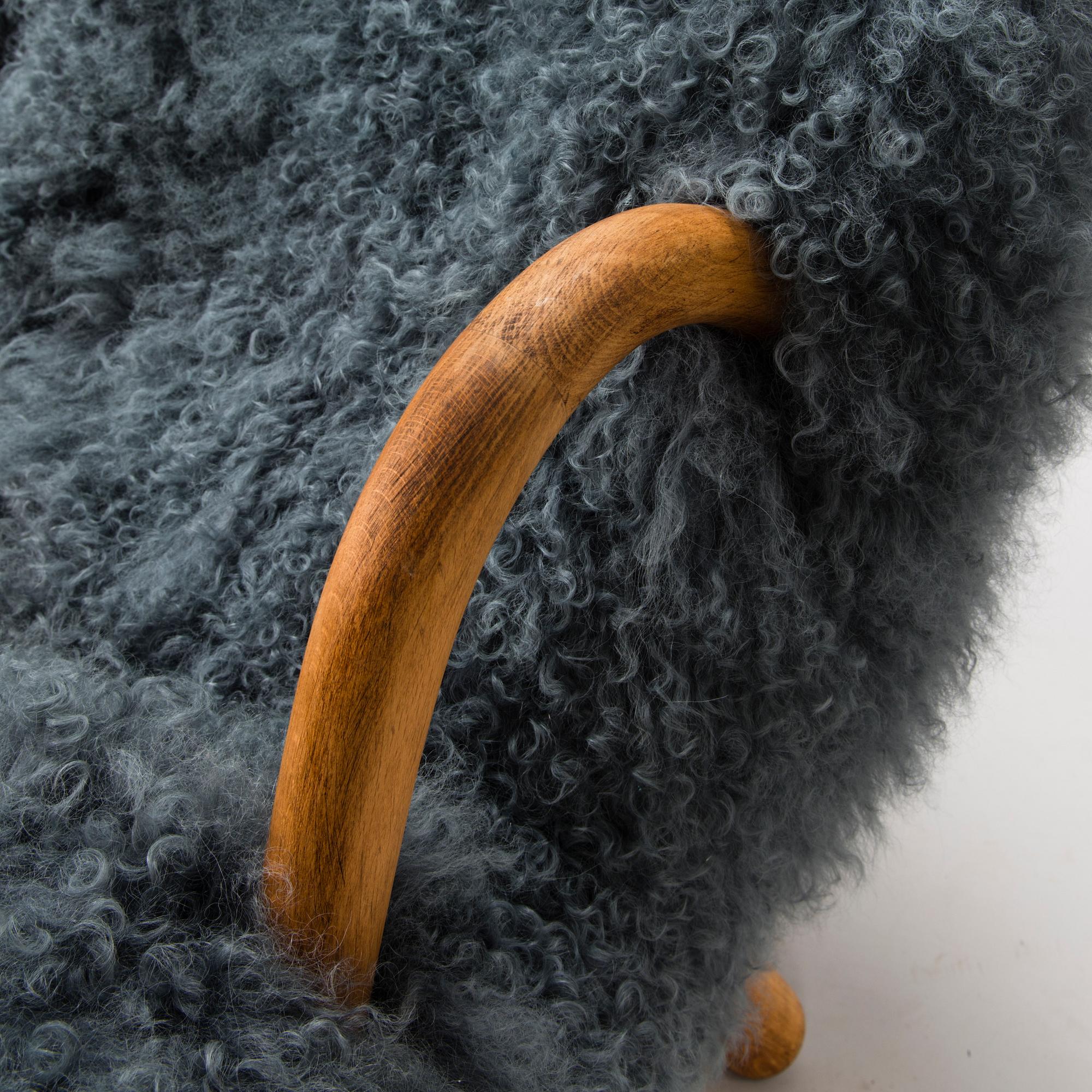 PHILIP ARCTANDER, attributed, 'Muslinge' Chiar /'Clam Chair'. model designed in 1941.