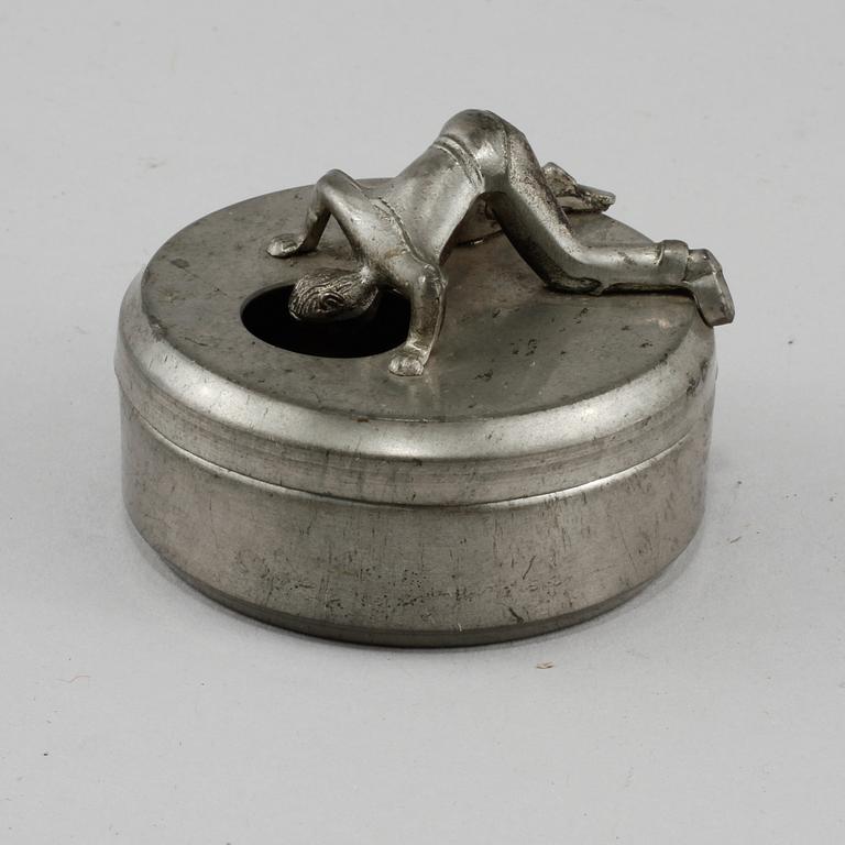 MANSCHETTKNAPPSASK, tenn, Widerholm & Dahlberg, Eskilstuna, 1900-tal.