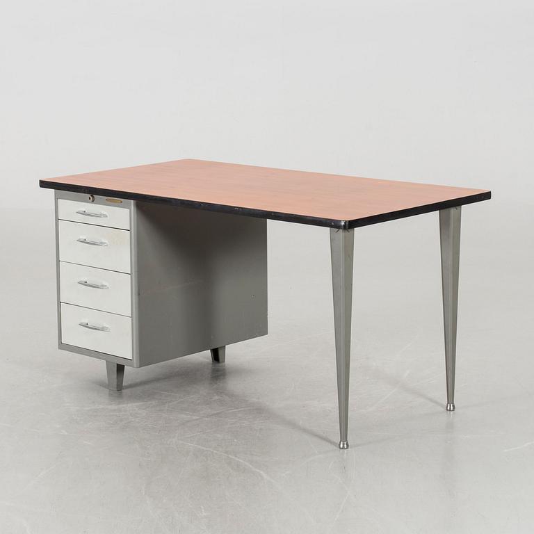 INDUSTRISKRIVBORD, metall, Kontorsmöbler Verkstads AB Lindqvist Motala.