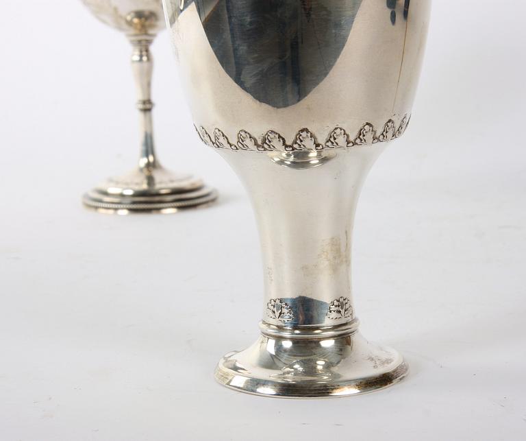 POKALER, 2 st, silver. W.A Bohlin 1929, resp engelsk mästare.
