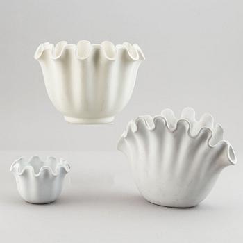 Wilhelm Kåge, a set of three 'Våga' bowls, Gustavsberg.