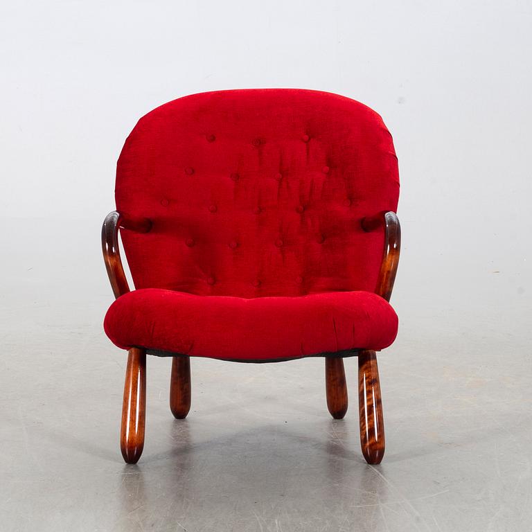 PHILIP ARCTANDER, a chair licensed by Sune Johanssons möbelfabrik Nässjö Sweden mid 1900's.