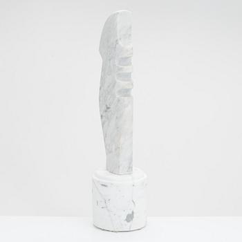 Arvo Siikamäki, skulptur, marmor, signerad och daterad 2011.