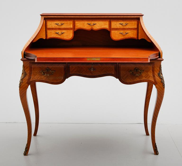 SEKRETÄR, Louis XVI-stil, 1900-talets mitt.