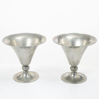 Edvin Ollers, A pair of similar pewter vases, Schreuder and Olsson, Stockholm, 1925.