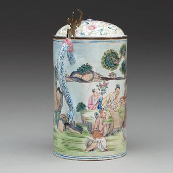 KANNA, emalj på koppar. Qing dynastin (1644-1912).