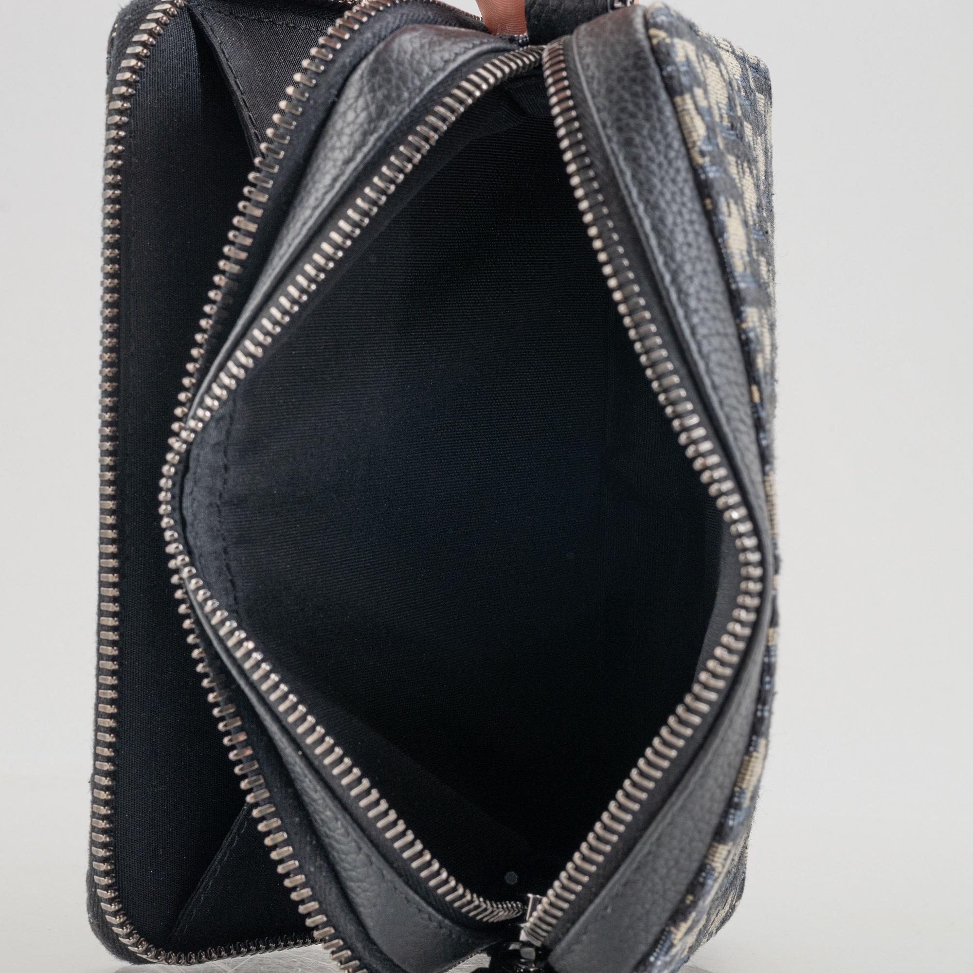 Christian Dior, bag, "Dior Oblique Pouch".