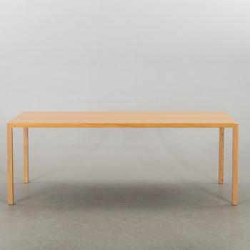 ROGER PERSSON, bord/matbord, "Bespoke", Swedese 2010.