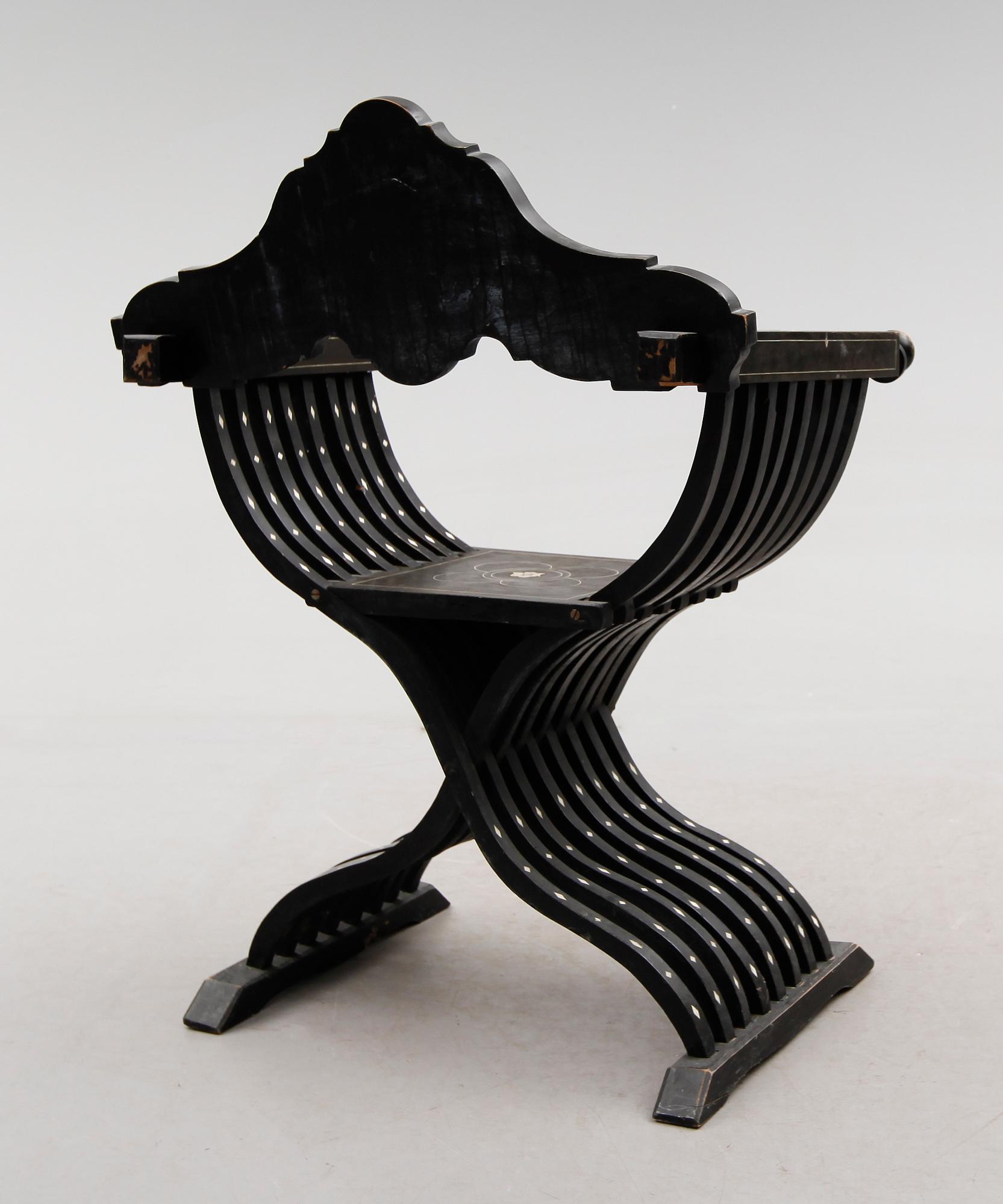 STOL, orientalisk, 1900-talets första hälft.